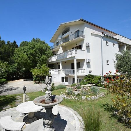 Apartments Nina สตารีกราด-ปาเคลนีซา ภายนอก รูปภาพ