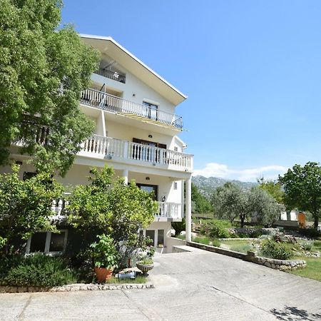 Apartments Nina สตารีกราด-ปาเคลนีซา ภายนอก รูปภาพ