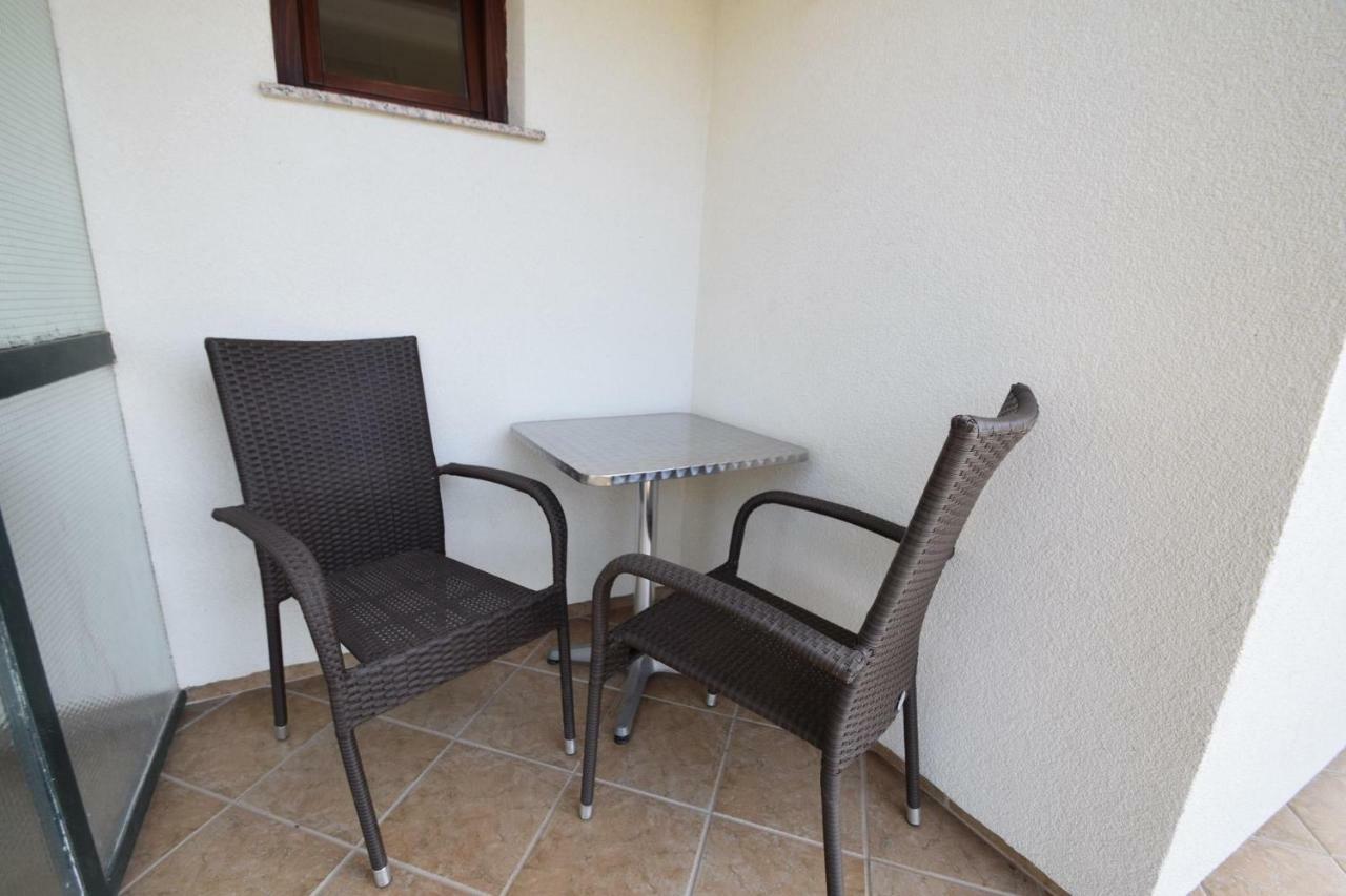 Apartments Nina สตารีกราด-ปาเคลนีซา ภายนอก รูปภาพ