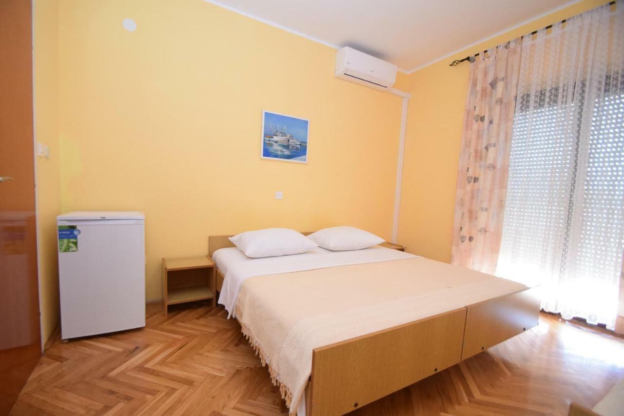 Apartments Nina สตารีกราด-ปาเคลนีซา ภายนอก รูปภาพ