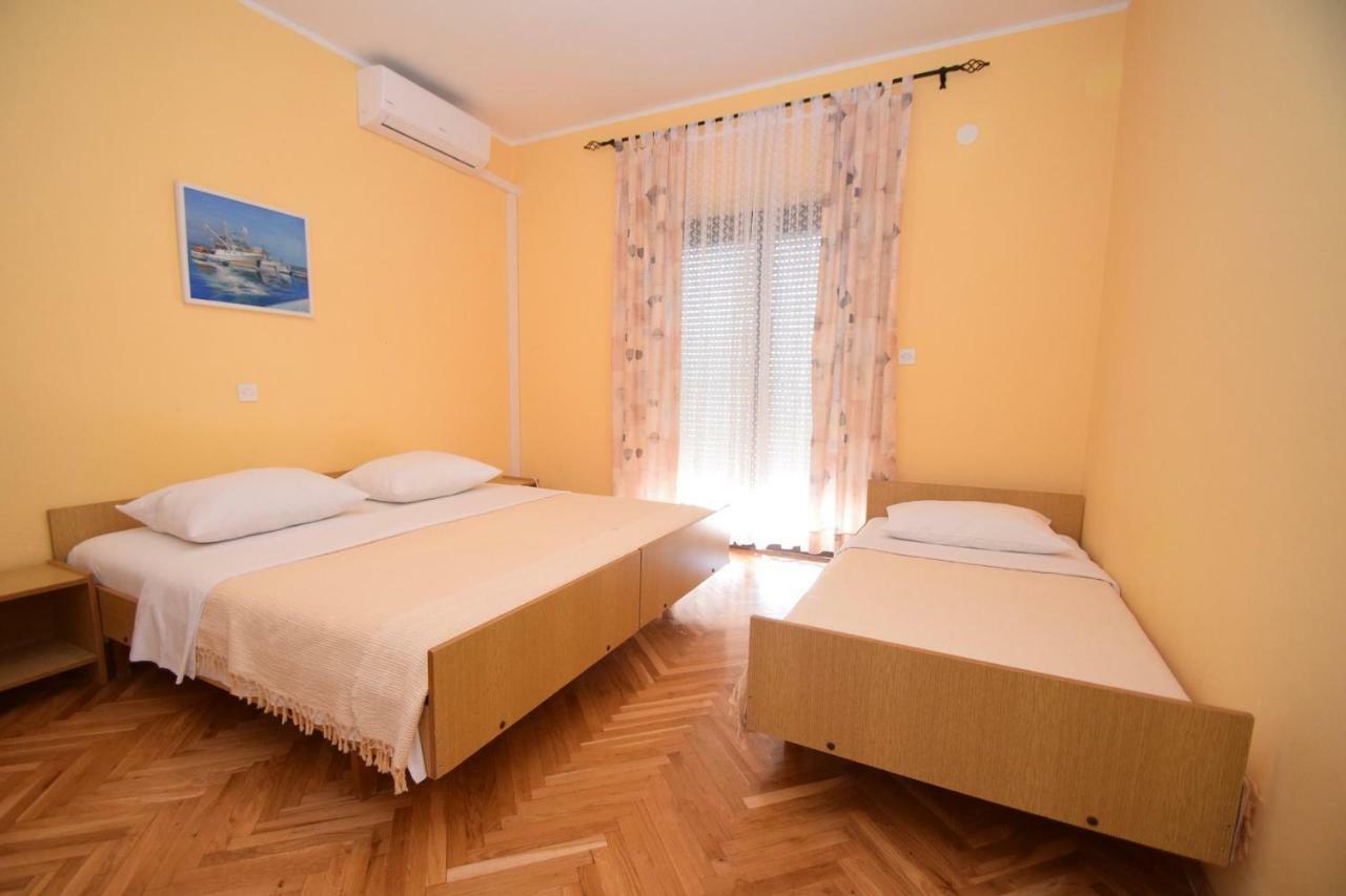 Apartments Nina สตารีกราด-ปาเคลนีซา ภายนอก รูปภาพ